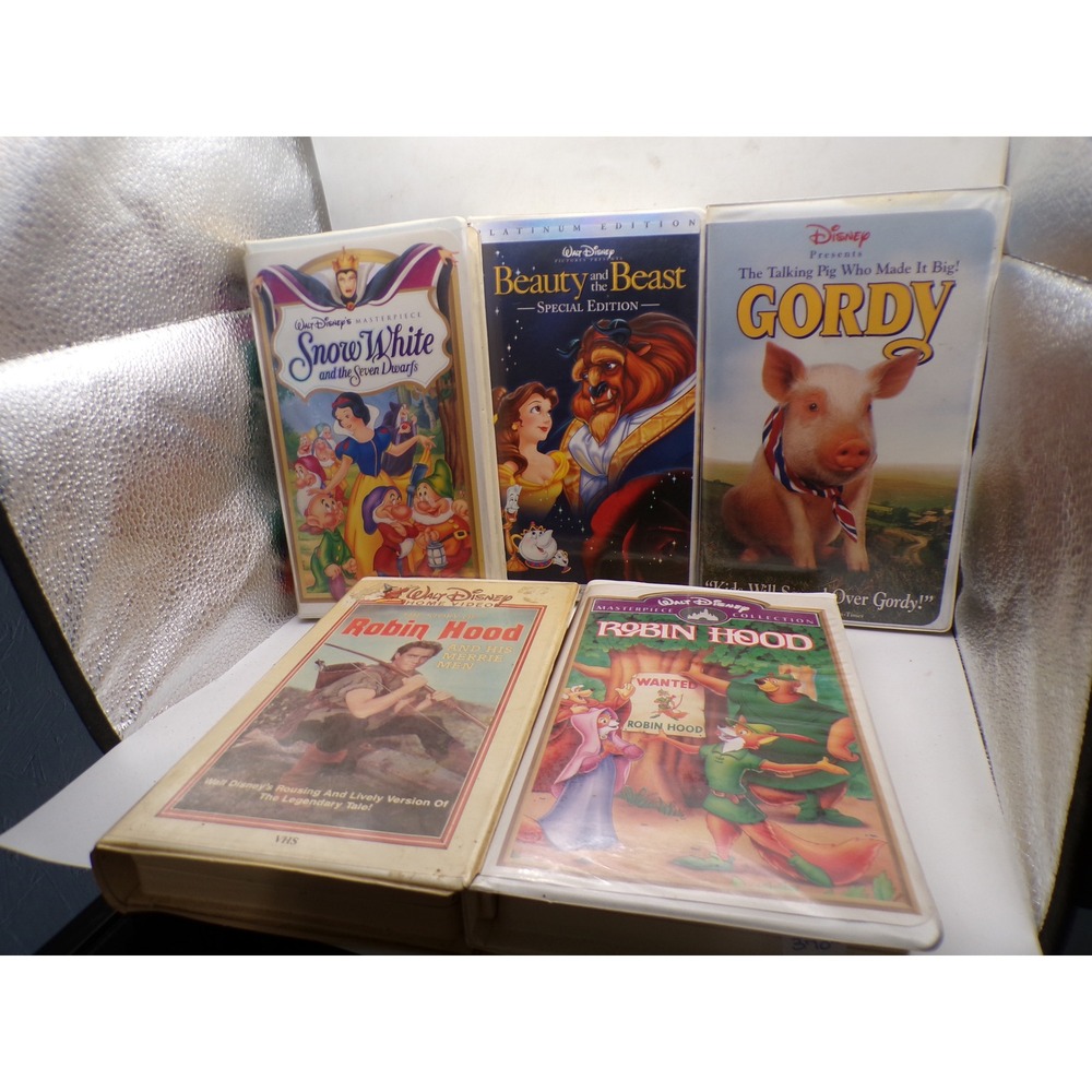 Disney VHS Lot 5 Snow White Beauty and the Beast Robin Hood Gordy Masterpiece
